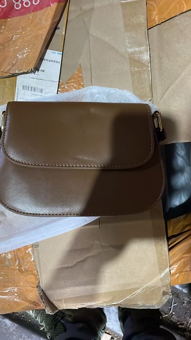 Продам женские сумки новые