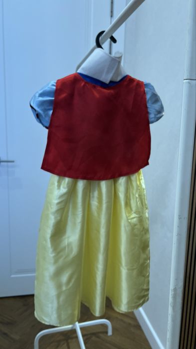 Продам платье белоснежки