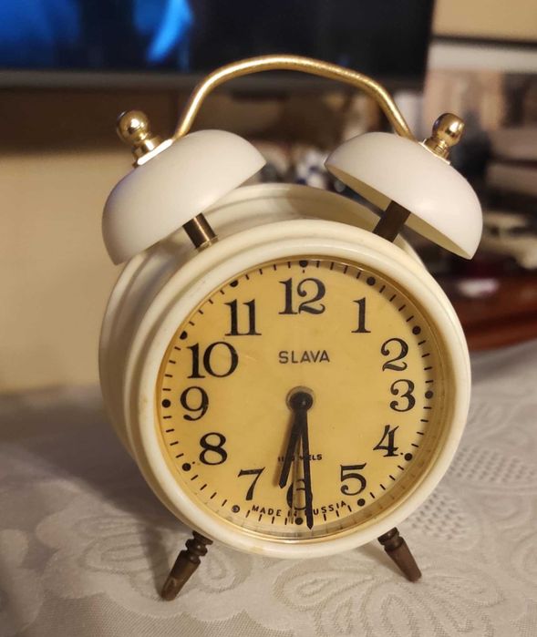 Часовници, работят