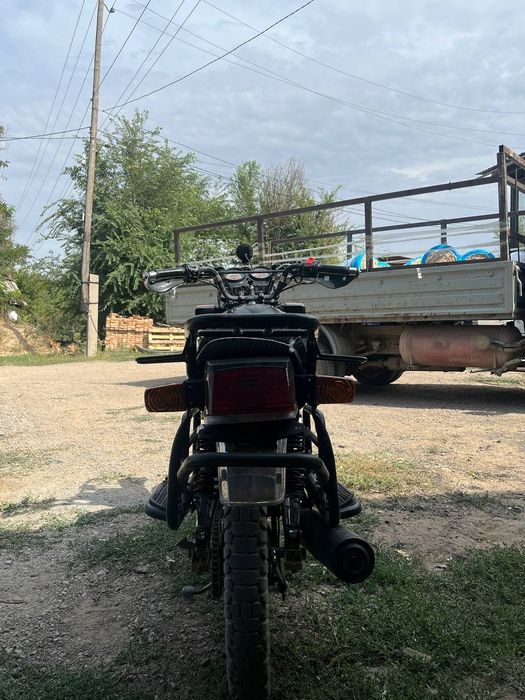 Мотоцикл 200 куб