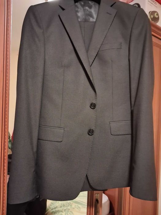 Абитуриентски  костюм