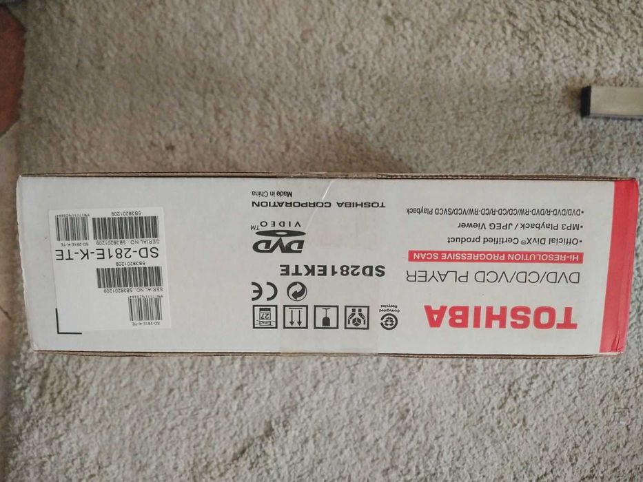 ЧИСТО НОВ (неотварян) DVD / CD плейър Toshiba SD-281EKTE в кутия