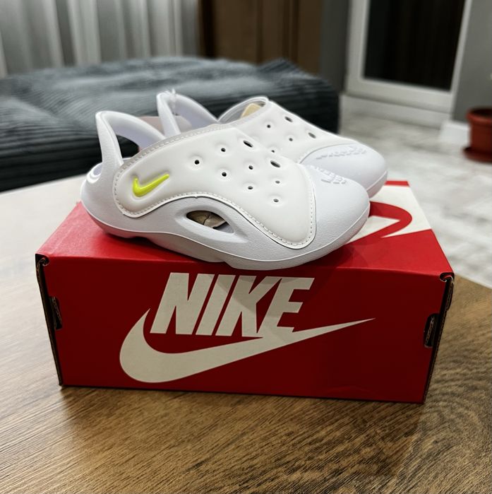 Нови детски сандали Adidas