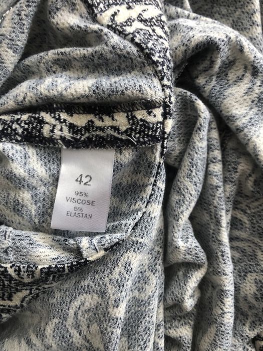 Красива есенно-зимна рокля Bote