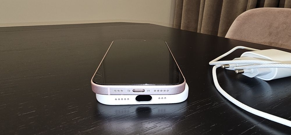 iPhone 15 с гаранция