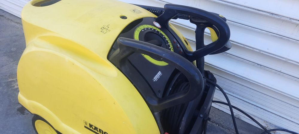Пароструйка  Karcher hds558c Eco220V 3.4кв НайВисок Клас от Машините на 220Волта