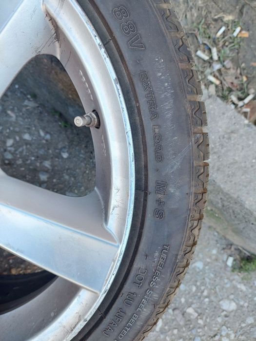 Алуминиеви джанти с комплект гуми