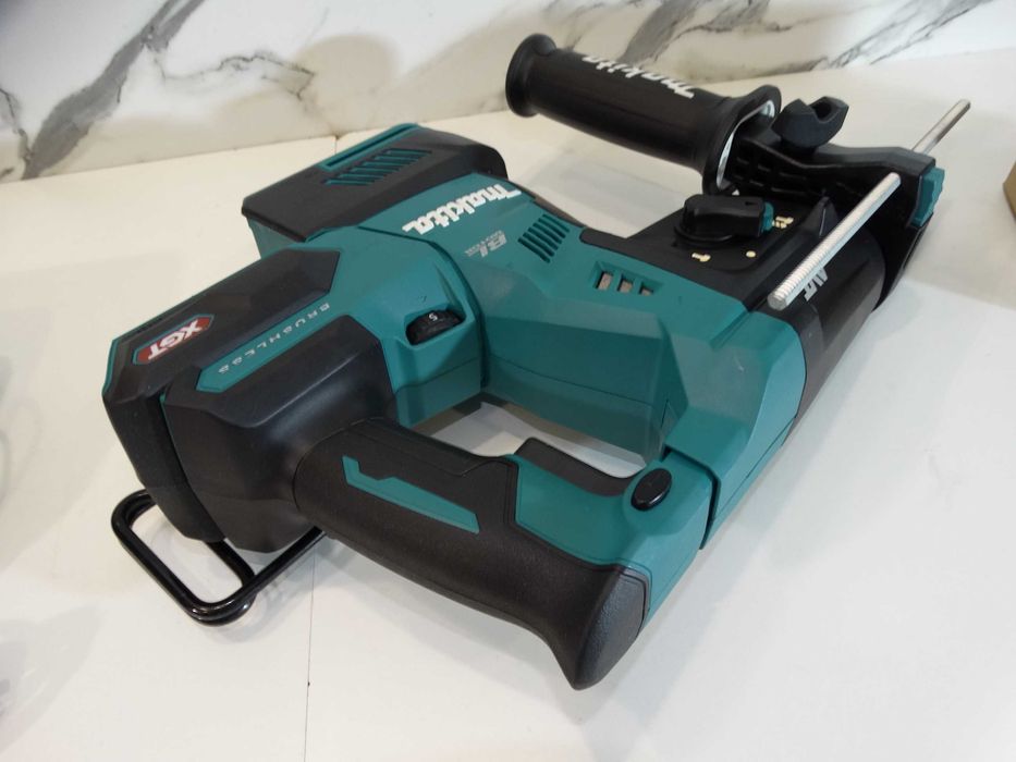НОВО - Makita HR 004G / 40 V / XGT - Перфоратор