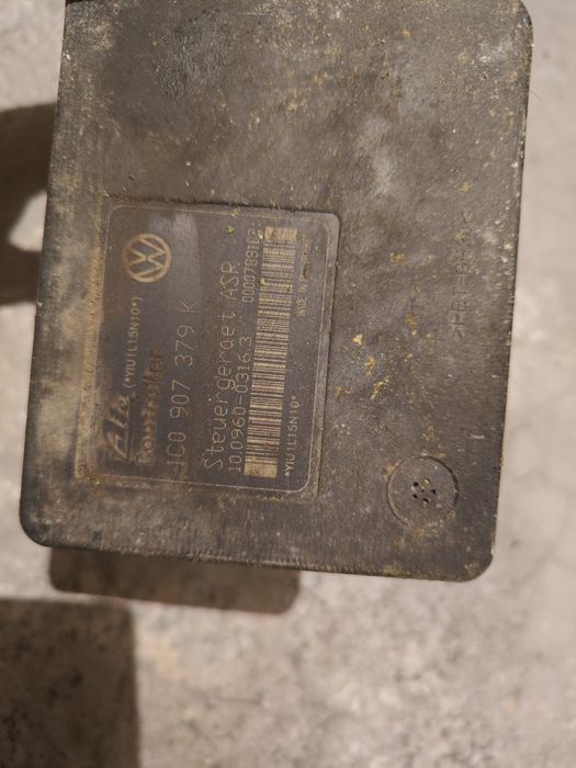 Abs модул голф 4 - 2бр + помпа