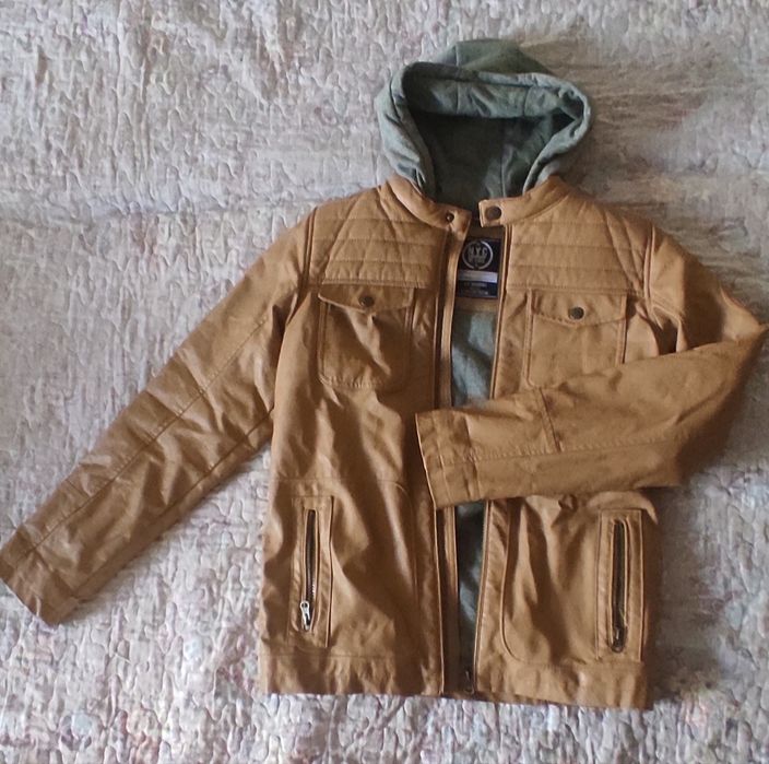 Куртка оченняя в хорошем состоянии