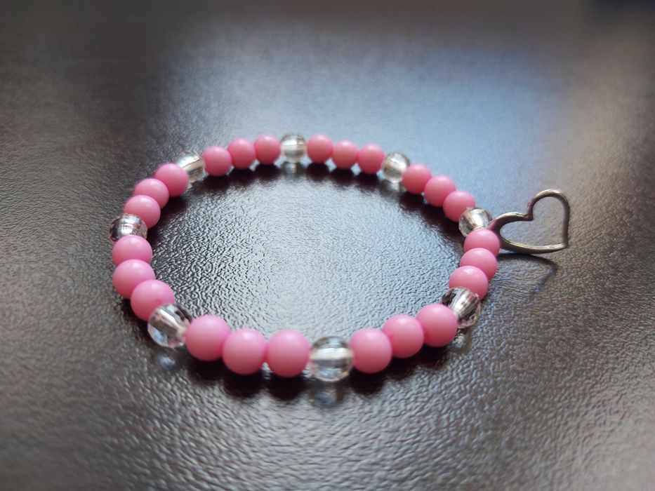 Гривни с мъниста благотворително