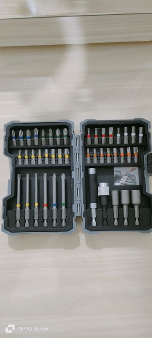 Набор бит и сверл