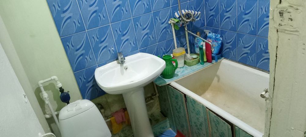 Срочно Қарақалпақстан көшеде квартира сатылады оканчательно 200млн  1