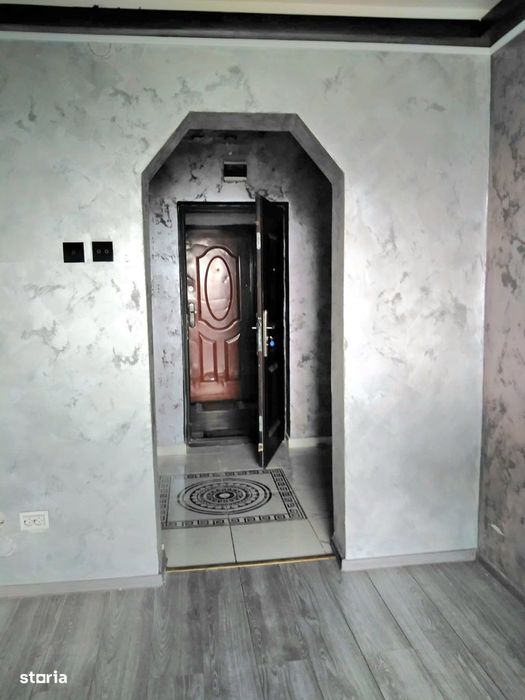 Garsoniera libera, 30mp, amenajata complet, Podul de Piatra