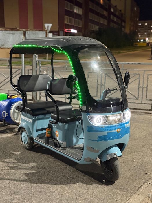 Продам трицикл паравозик