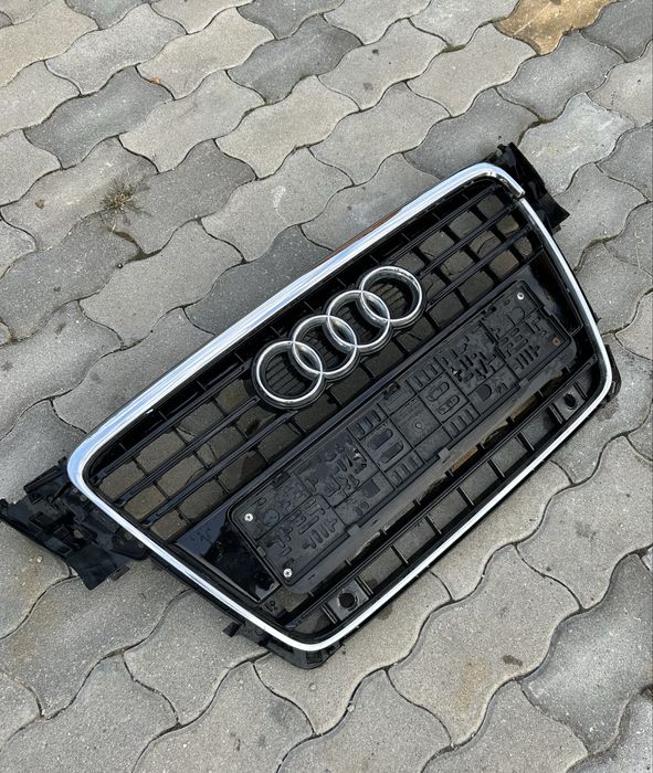Решетка за Audi A4 B8 (предна)