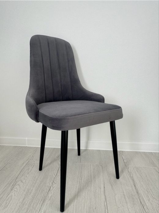 Продам стулья по 8500