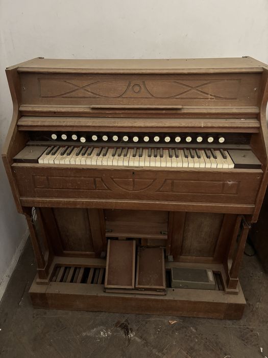 Armoniu cu claviatura GUSTAV FIEDLER