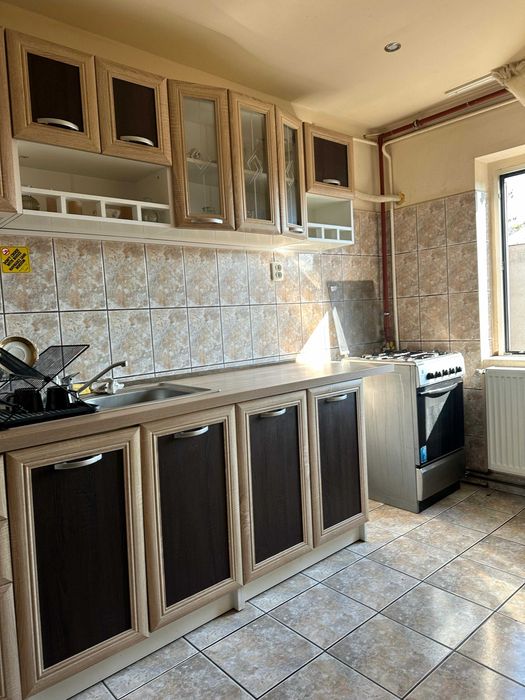 Apartament de inchiriat cu 2 camere cu Centrală Proprie, la etajul 4 - in Cartierul Micalaca zona Miorita, Arad