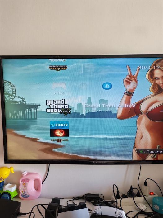 Продаются пс3 слим