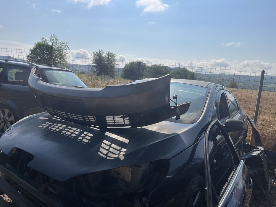 Bara fata audi a4 b6 in stare buna ! Completa!