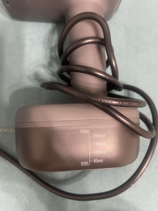 Продам отпариватель одежды