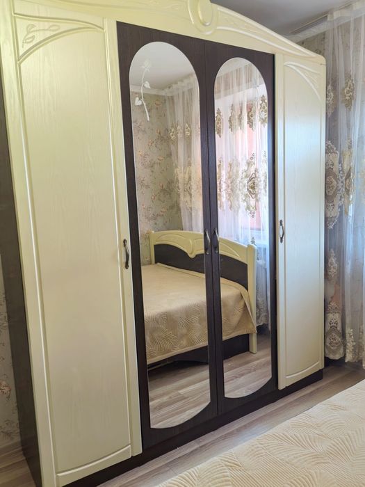 Продам спальный гарнитур