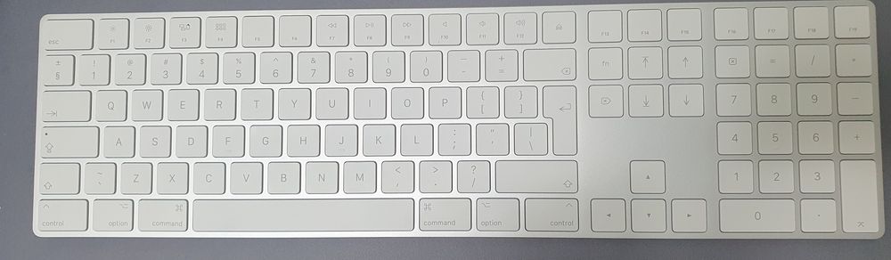 Magic keyboard with numeric keypad