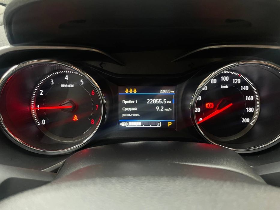 Продаётся Tracker premier turbo