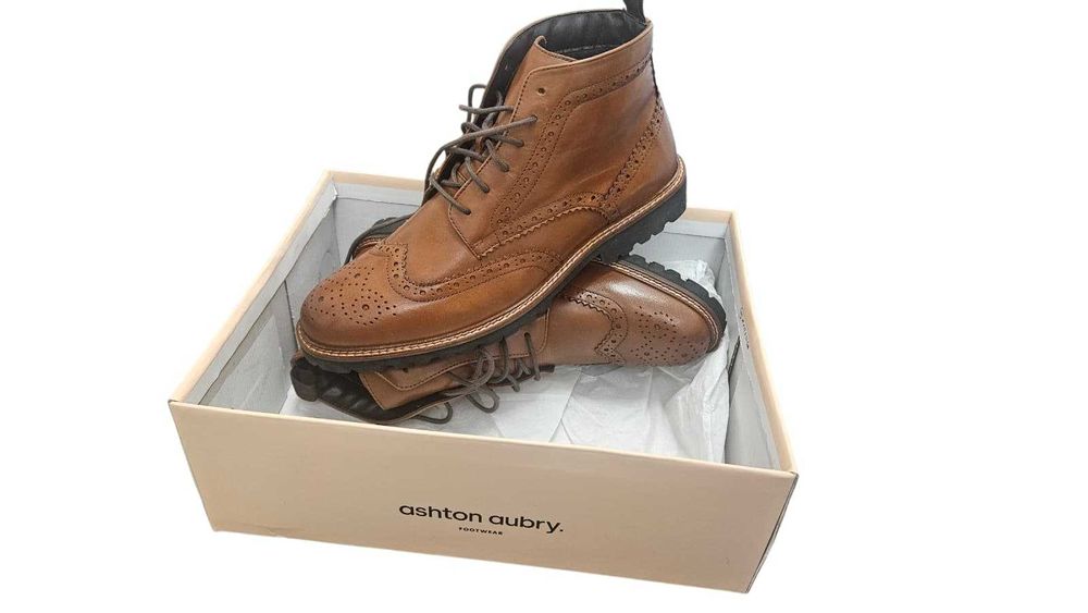 Vând ghete din piele Ashton Aubry – NOI, în cutie