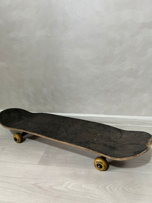 Скейтборд            .