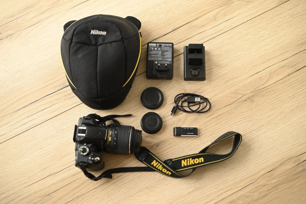 Nikon D3200, комплект