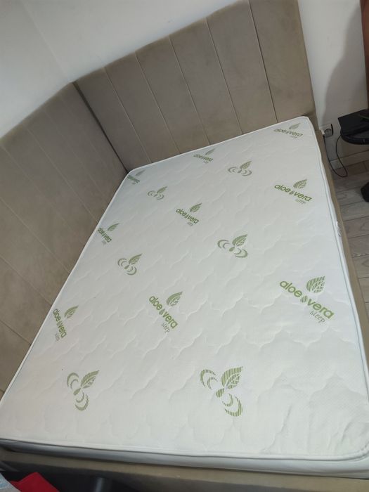 Vand saltea 140x200 cu arcuri