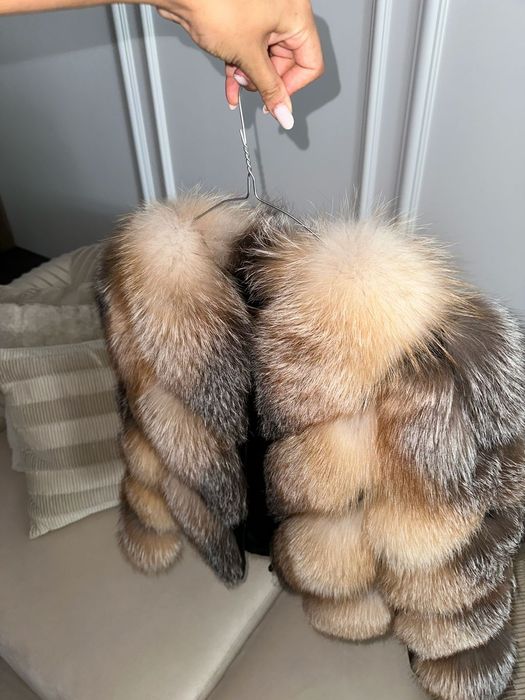 Haina de blana eleganta