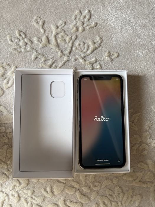 iPhone 11 каробка