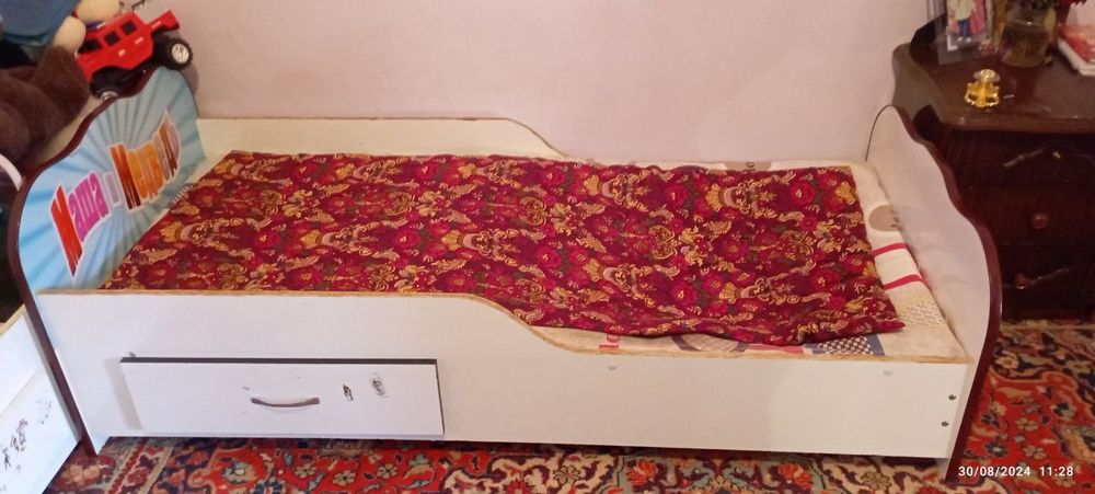 Shkaf termo divan va partacha sotilada