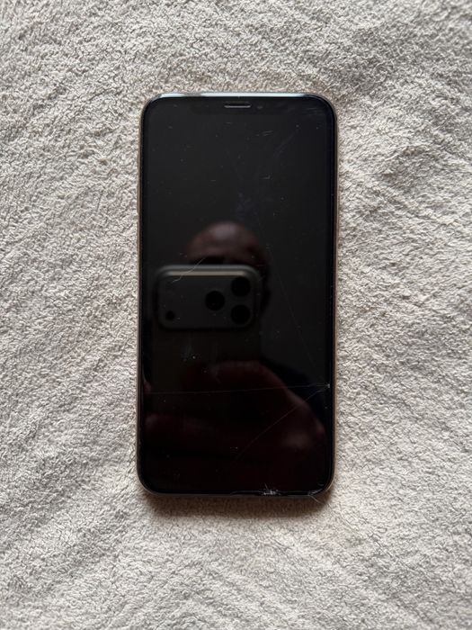 Vand iphone 11 pro 256 gb