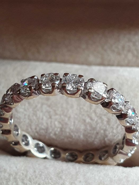 Unicat Extravagant Eternity Memory aur alb18k diamante naturale 2ct