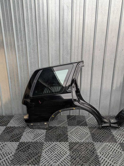 Заднее крыло правое, левое на Terrano Pathfinder R50