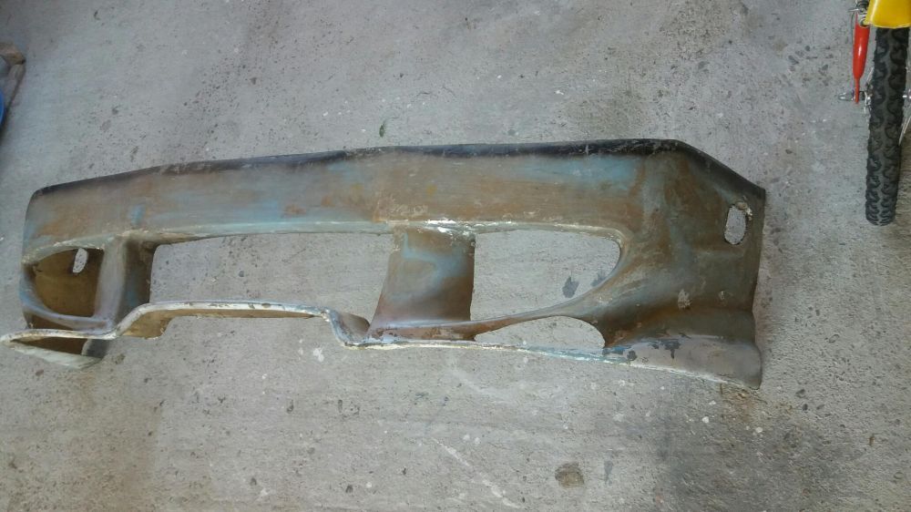Vand spoiler fata tunning sau fac schimb