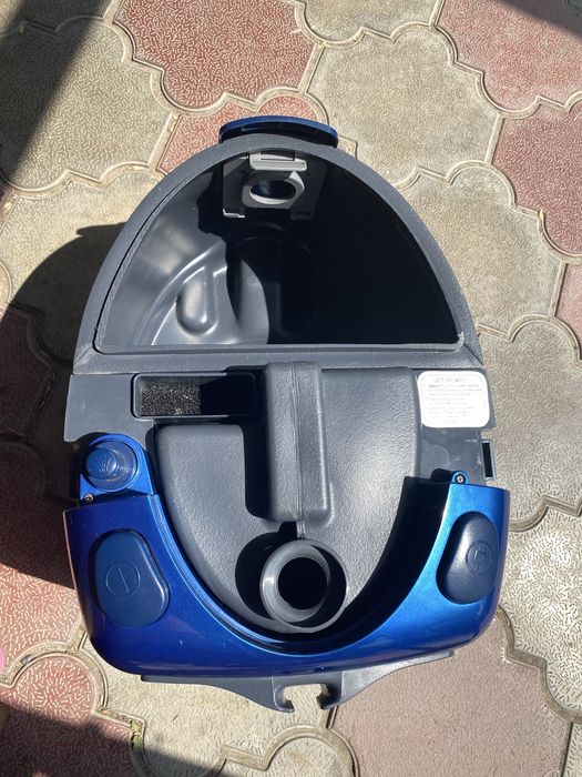 Продам моющий пылесос LG