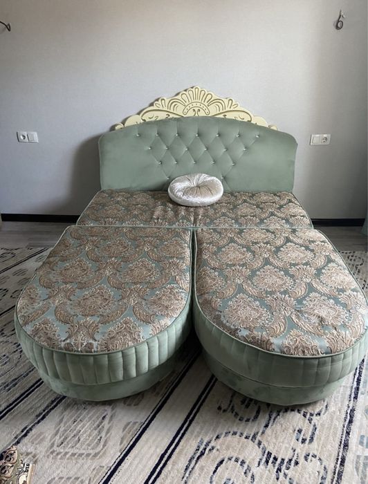 Продается диван хорошего качества