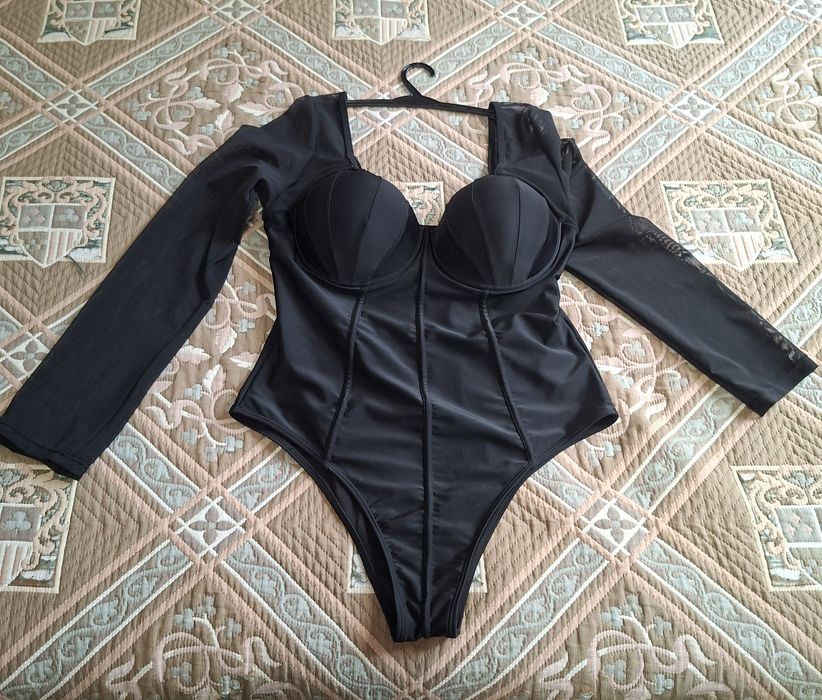 Продам купальник с рукавами