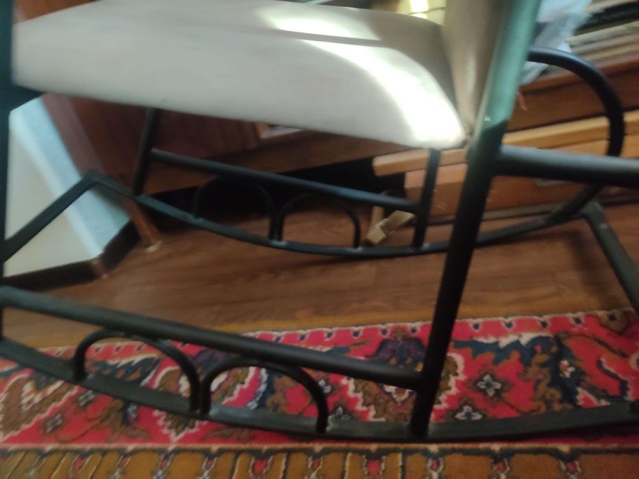 Кресло-качалка (отличное состояние)