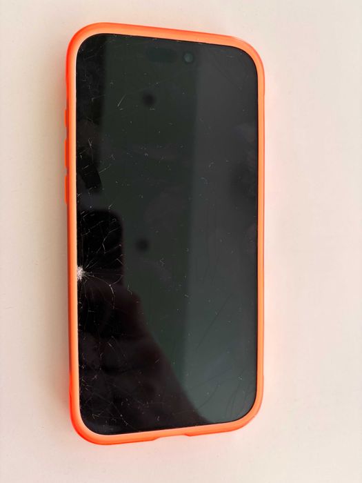 iPhone 17 Pro Max Orange 256 GB със счупен дисплей