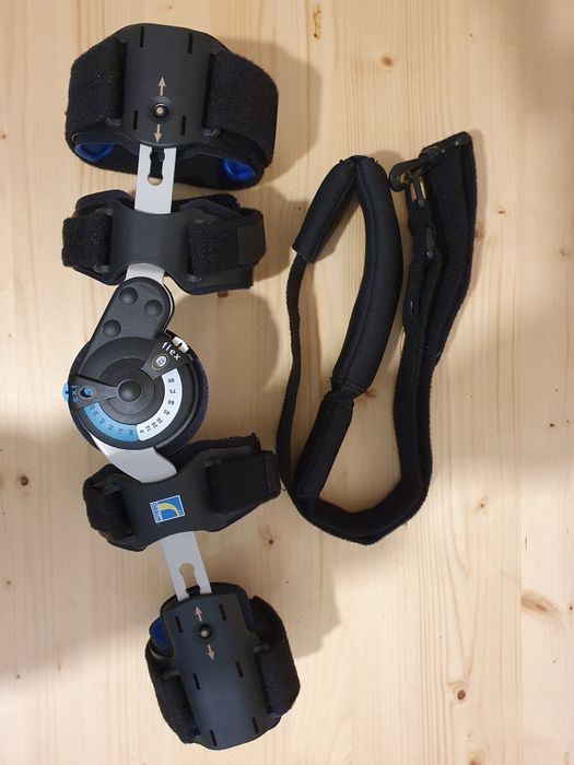 Orteza mana reglabila dreapta