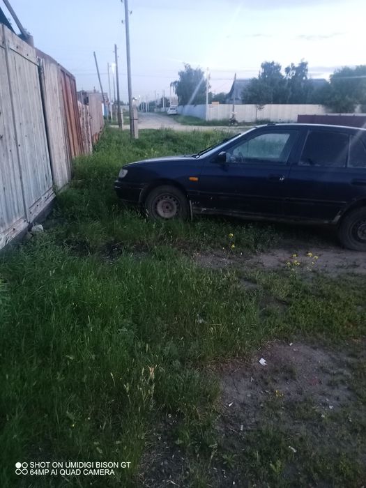 Продам машину  Ниссан