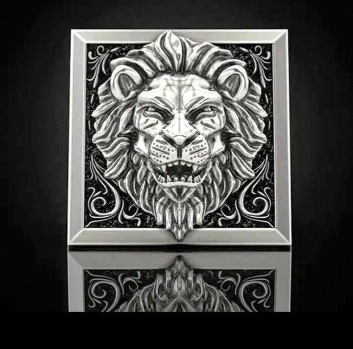 Пръстен много тарикатски с Тайник :)