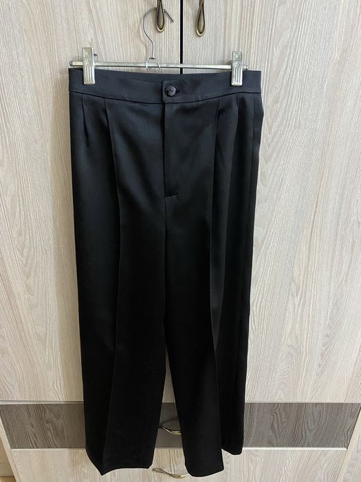 Продам костюмы