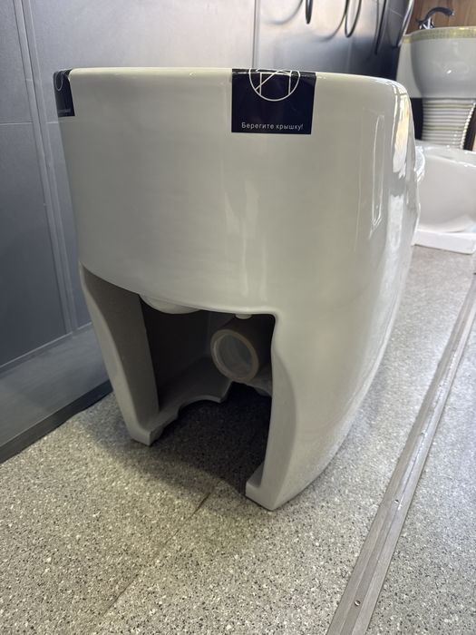 Унитаз монолит напольный